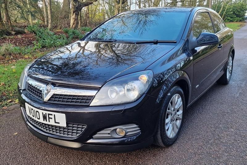 Black Used 2010 Vauxhall Astra SRi Hatchback | £1,250 (Super price) - Image 1/4
