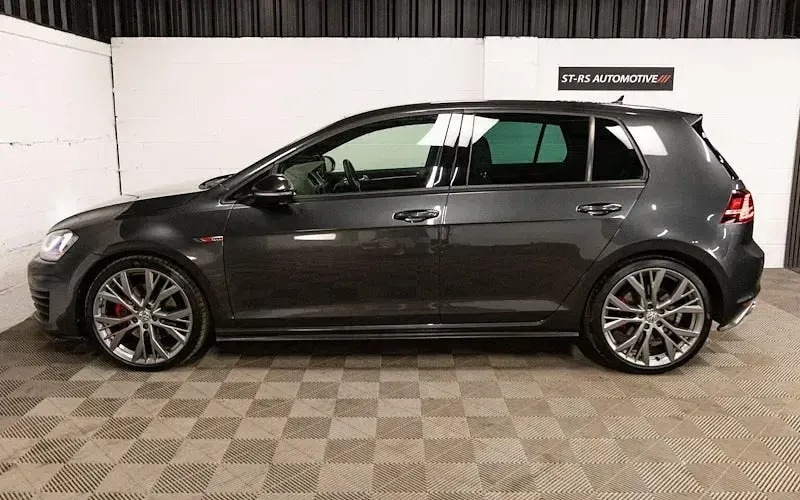 Used VW Golf VII GTI 220 HP (161 kW) 2014 Grey Hatchback
