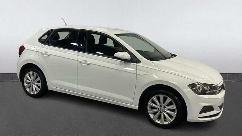 Used VW Polo SE 95 HP (69 kW) 2019 White Hatchback