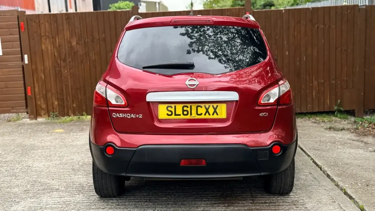 Gebraucht Nissan Qashqai +2 N-TEC 2011 Rot SUV