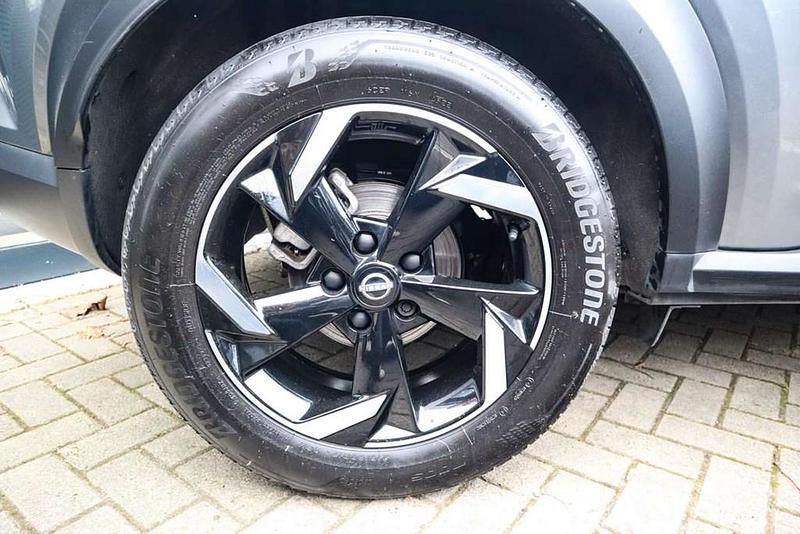 Used Nissan Juke N-Connecta 143 HP (105 kW) 2023 Grey SUV