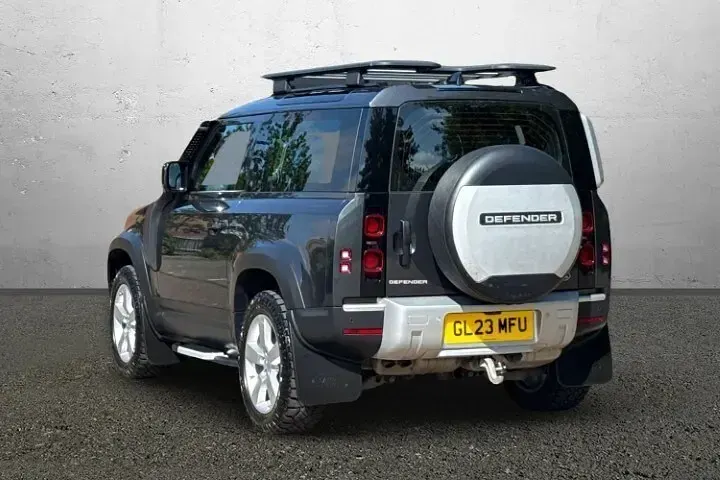Used Land Rover Defender HSE 250 HP (183 kW) 2023 Grey SUV