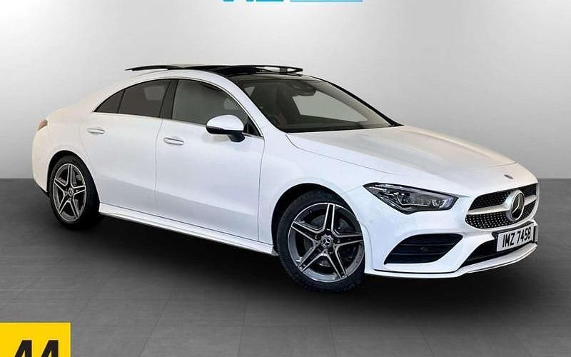 Used Mercedes CLA200 AMG Line Premium Plus 163 HP (119 kW) 2022 Sedan
