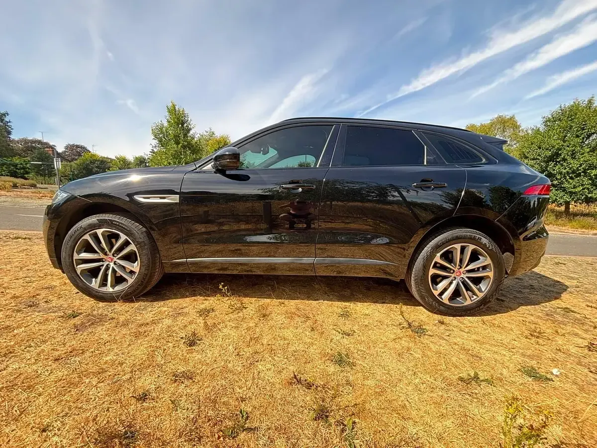 Used Jaguar F-Pace R-Sport 180 HP (132 kW) 2018 Black SUV
