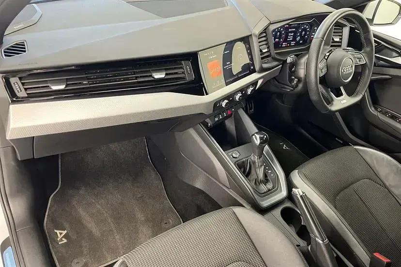 Used Audi A1 S-Line 150 HP (110 kW) 2022 Glacier white SUV