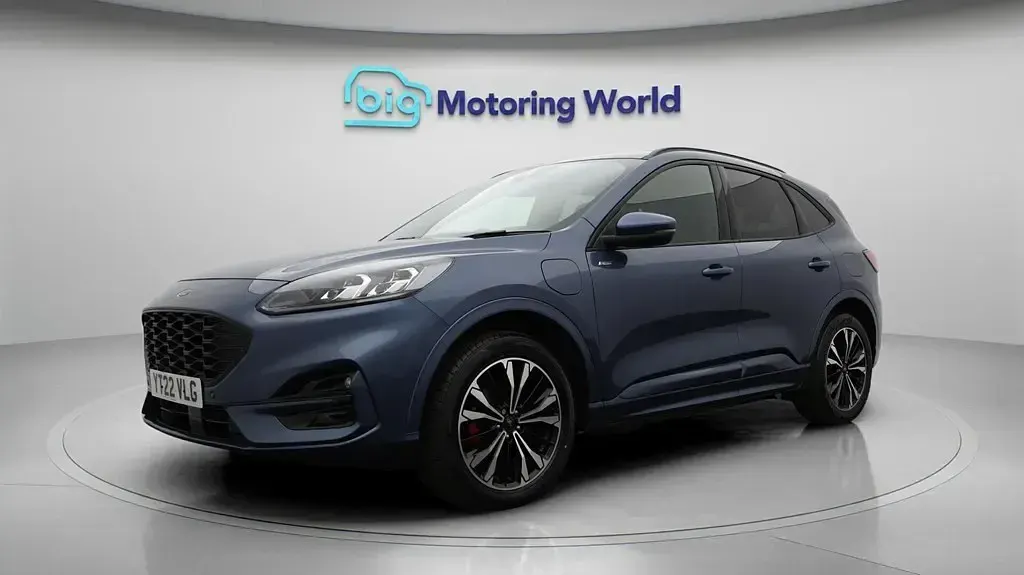 Second-hand Ford Kuga ST-Line X 225 CP (165 kW) 2022 Albastru SUV