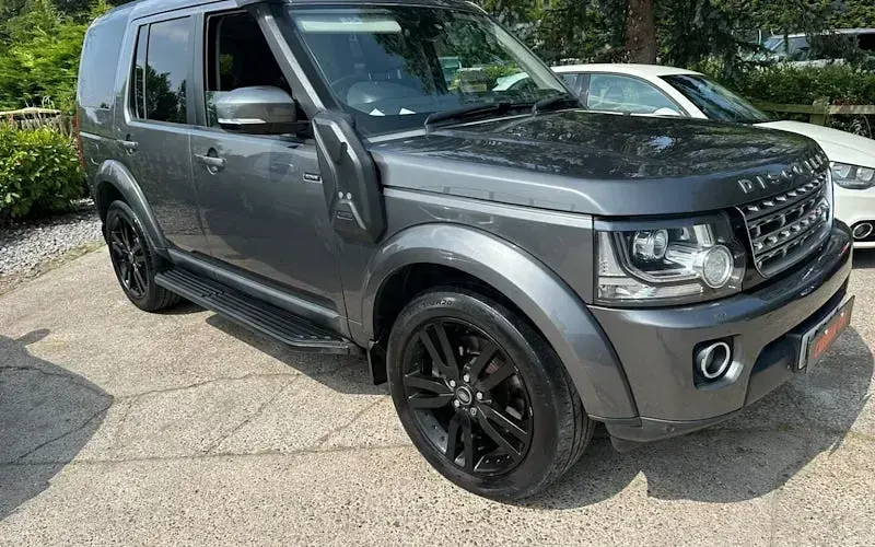 Used Land Rover Discovery 4 HSE 256 HP (188 kW) 2015 SUV