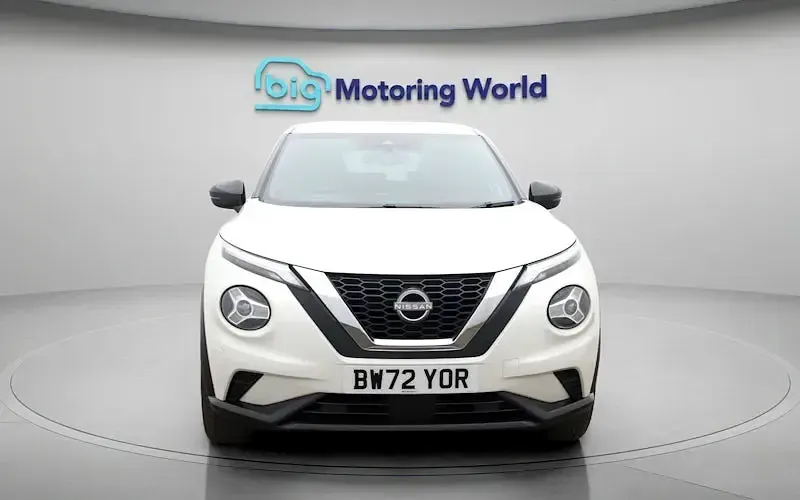 Usado Nissan Juke N-Connecta 114 CV (83 kW) 2023 Blanco SUV
