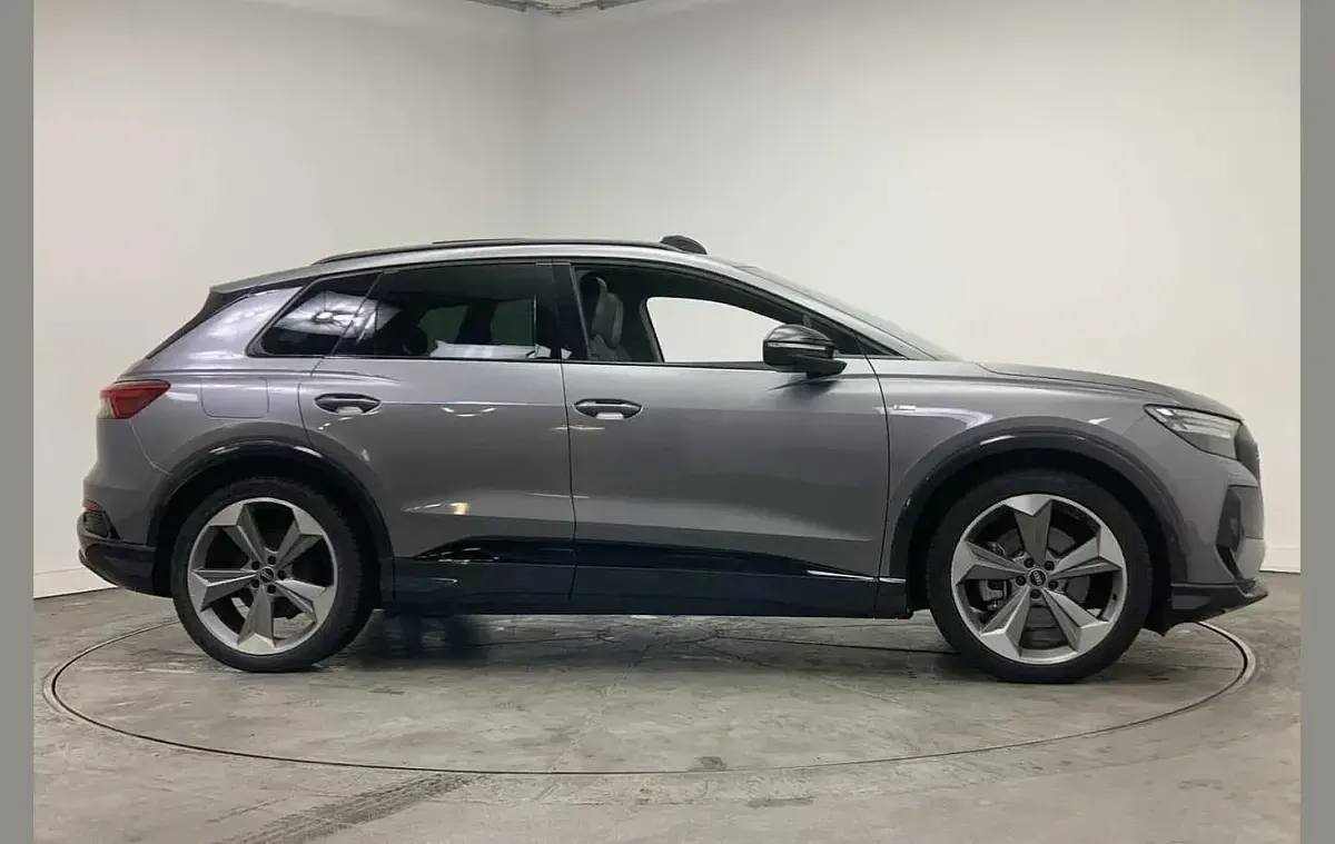 Used Audi Q4 e-tron Advanced 219 kW (299 HP) 2023 Grey SUV