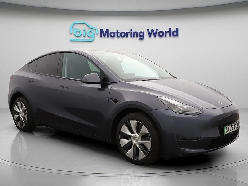 Grey Used 2022 Tesla Model Y Long Range SUV | £26,600 (Good price) - Image 1/4