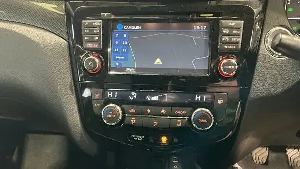 Used Nissan X-Trail Tekna 130 HP (95 kW) 2017 Black SUV