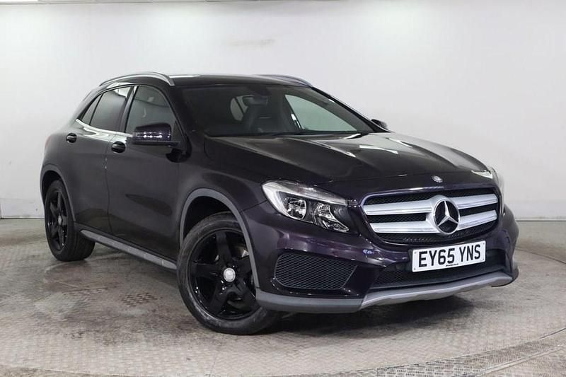 Used Mercedes GLA200 AMG line 136 HP (100 kW) 2015 Mauve/purple SUV