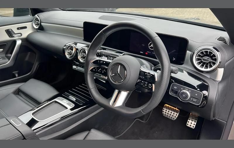 Used Mercedes CLA220 AMG Line Premium Plus 190 HP (139 kW) 2024 Grey Sedan