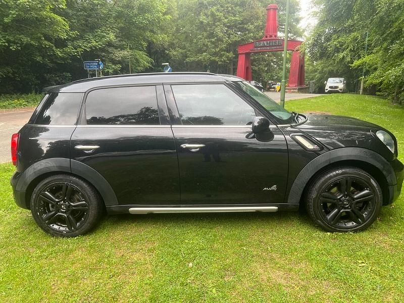 Black Used 2015 Mini Cooper SD Countryman SUV | £7,499 (Expensive) - Image 1/4