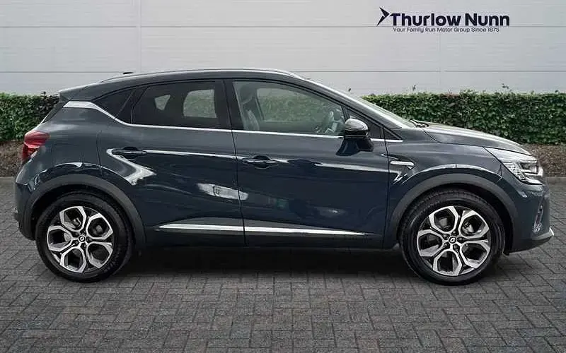 Used Renault Captur Techno 145 HP (106 kW) 2024 Blue SUV