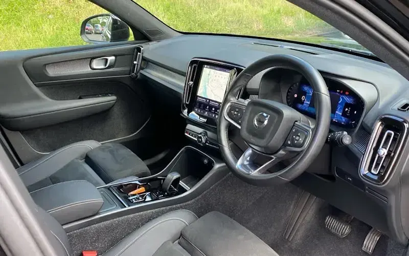 Usado Volvo XC40 Plus 197 CV (144 kW) 2026 SUV