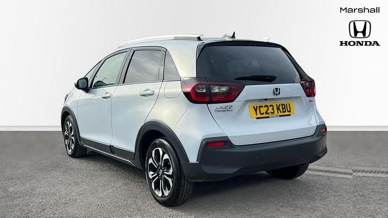 Used Honda Jazz Hybrid 109 HP (80 kW) 2023 Premium plus paint  sunlight white Hatchback