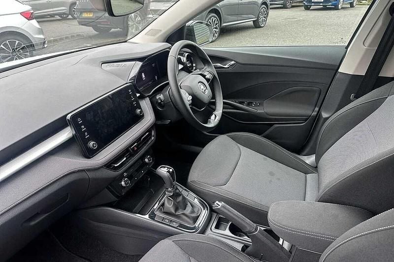Gebraucht Skoda Fabia Design Edition 113 PS (83 kW) 2025 Weiß Kleinwagen