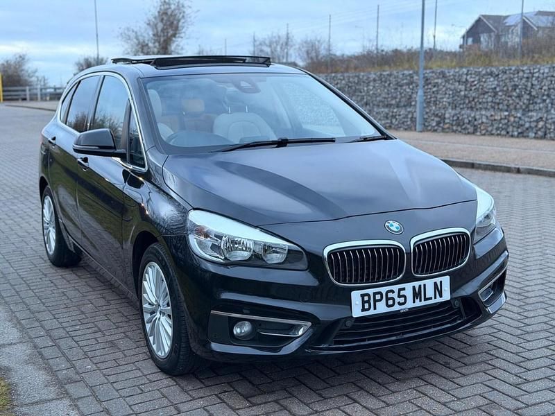 Black Used 2015 BMW 218 Luxury Line Hatchback | £9,700 (Fair price) - Image 1/4