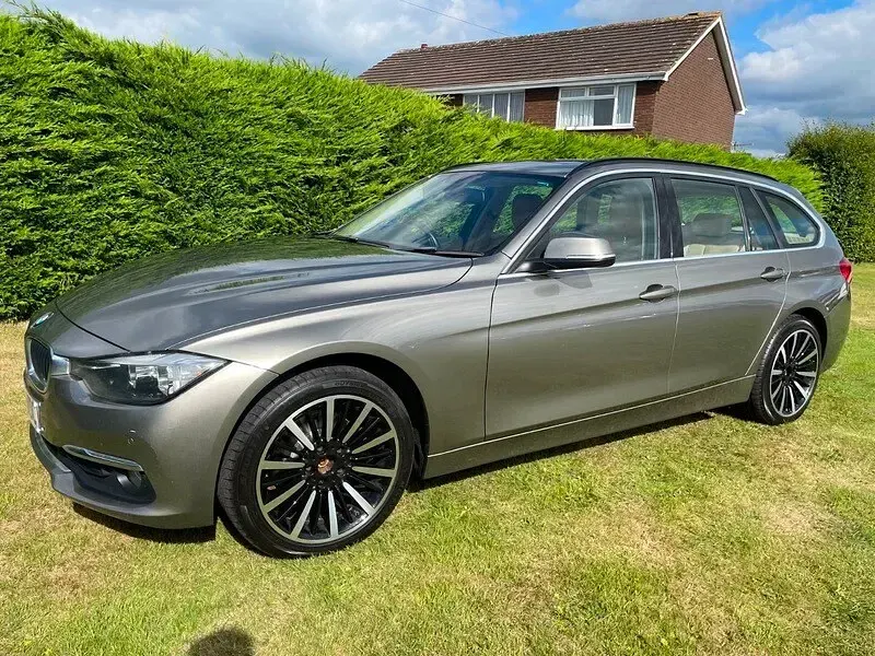 Used BMW 320 Luxury Line 2015 Bronze Estate