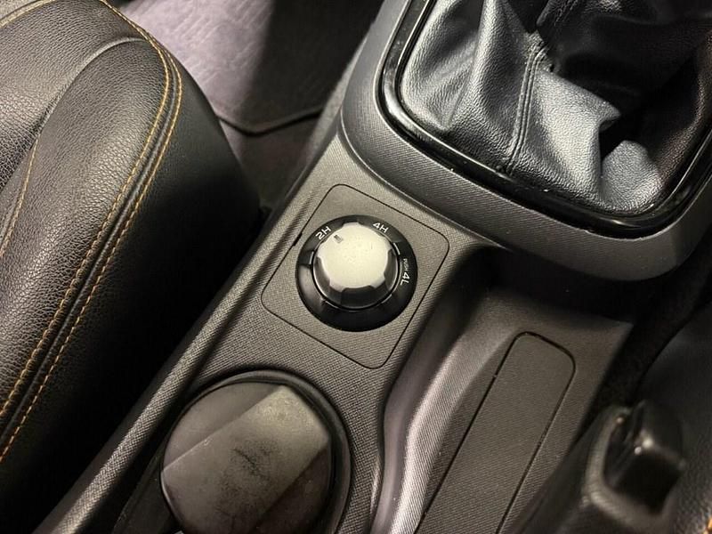 Used Isuzu Pick up 164 HP (120 kW) 2018 Black Pickup