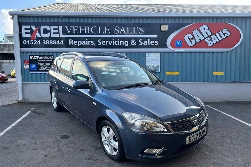 Used Kia Ceed Sportswagon 89 HP (65 kW) 2012 Blue Estate