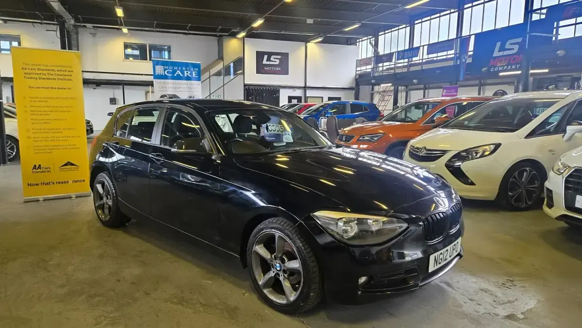 Used BMW 116 Sport Line 2012 Black Hatchback