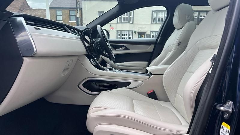 Used Jaguar F-Pace R-Dynamic 204 HP (150 kW) 2022 Blue SUV