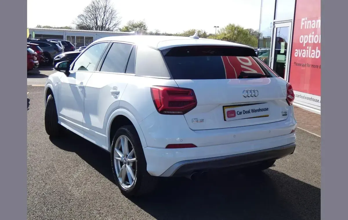 Used Audi Q2 S-Line 190 HP (139 kW) 2017 White SUV
