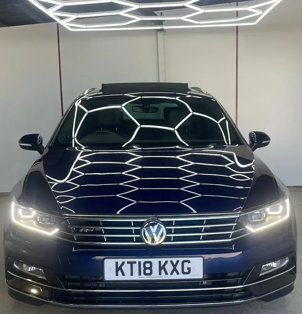 Used VW Passat R-line 150 HP (110 kW) 2018 Blue Estate