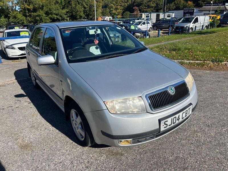 Silver Used 2004 Skoda Fabia Comfort Hatchback | £2,495 - Image 1/4