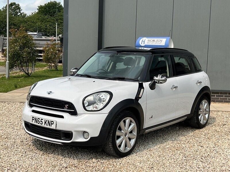 White Used 2015 Mini Cooper S Countryman SUV | £8,799 (Fair price) - Image 1/4