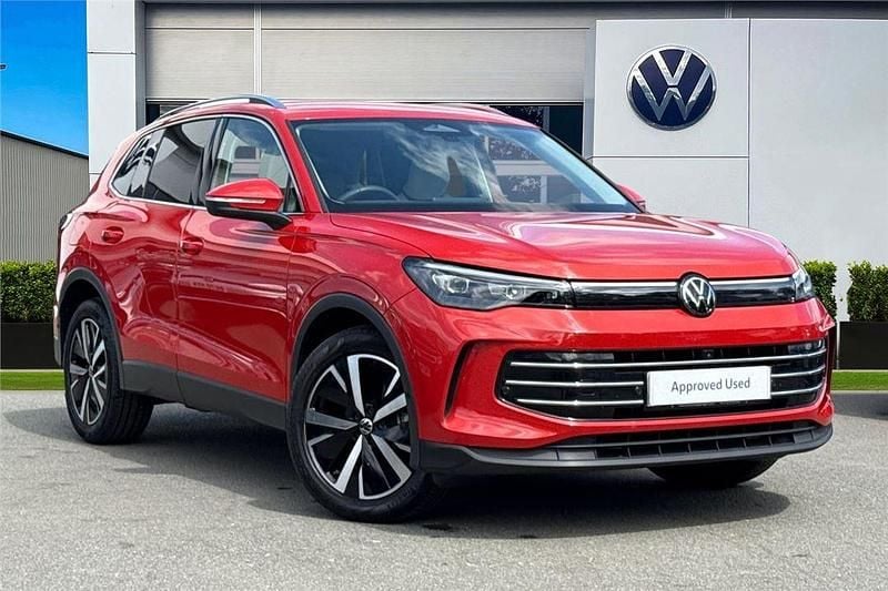Red Used 2025 VW Tiguan Elegance SUV | £32,490 (Fair price) - Image 1/4