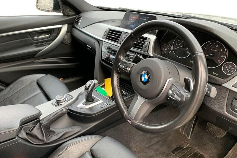 Used BMW 320 M Sport 190 HP (139 kW) 2019 Silver Estate