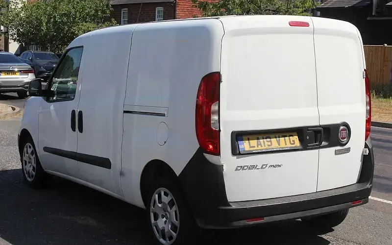 Used Fiat Doblò 95 HP (69 kW) 2019 White MPV