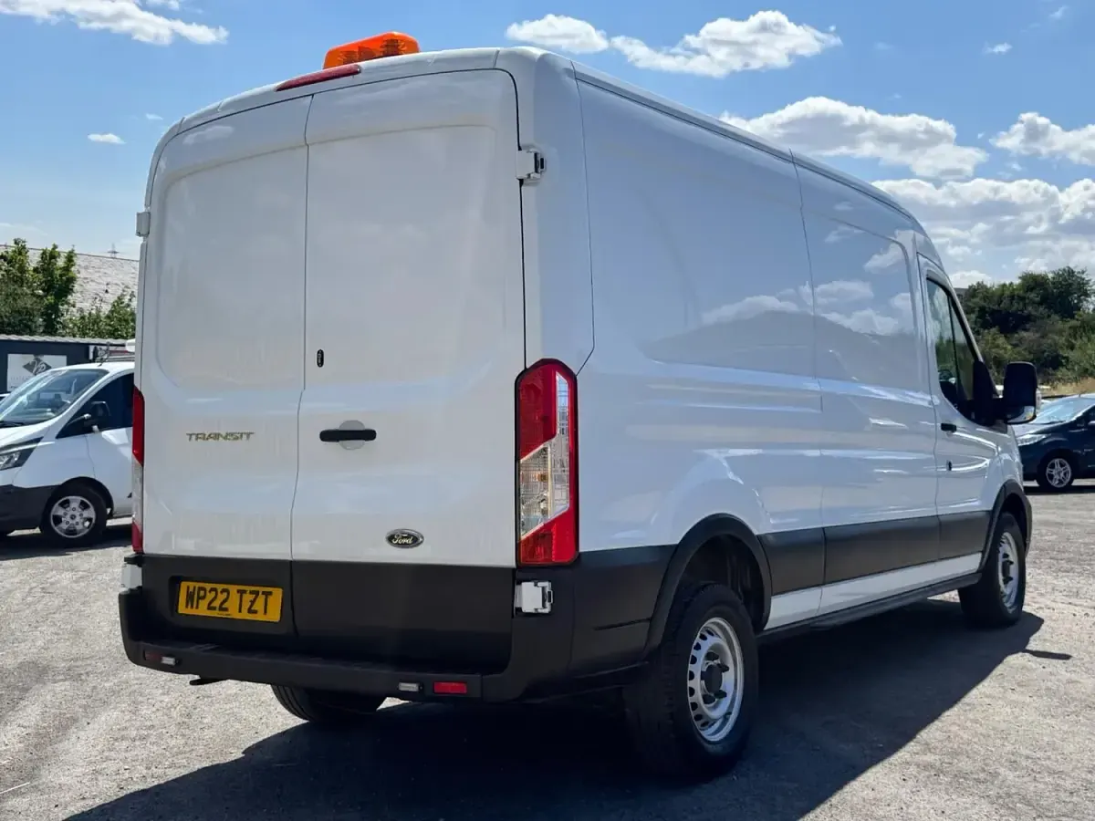 Used Ford Transit S 105 HP (77 kW) 2022 White Van