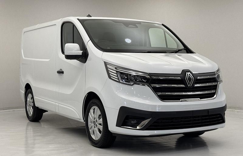 Ny Renault Trafic 150 HK (110 kW) 2025 Vit Minibuss