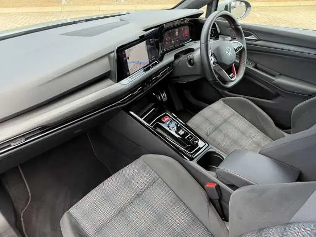 Used VW Golf VIII GTI 245 HP (180 kW) 2023
