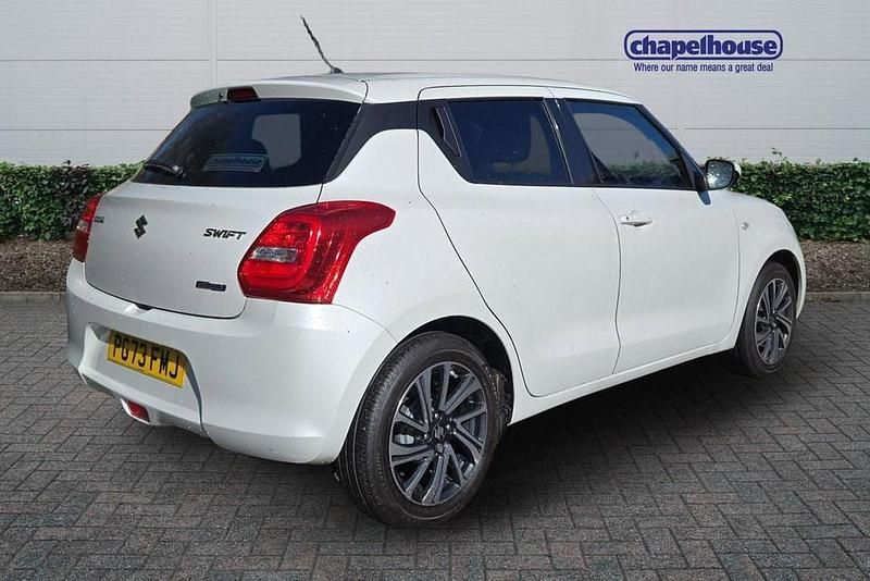 Used Suzuki Swift SZ-L 2024 White Hatchback