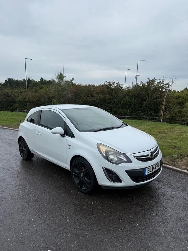 White Used 2014 Vauxhall Corsa Hatchback | £2,295 (Super price) - Image 1/4