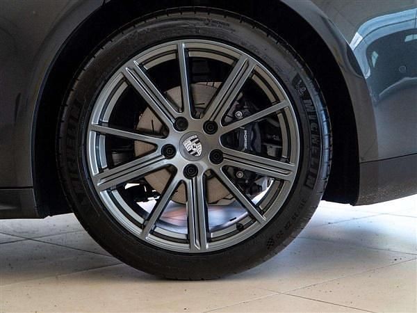Used Porsche Panamera 348 HP (255 kW) 2025 Grey Hatchback