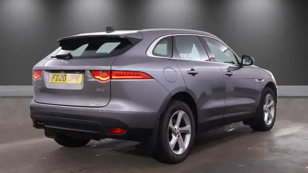 Used Jaguar F-Pace Portfolio 180 HP (132 kW) 2020 Grey SUV