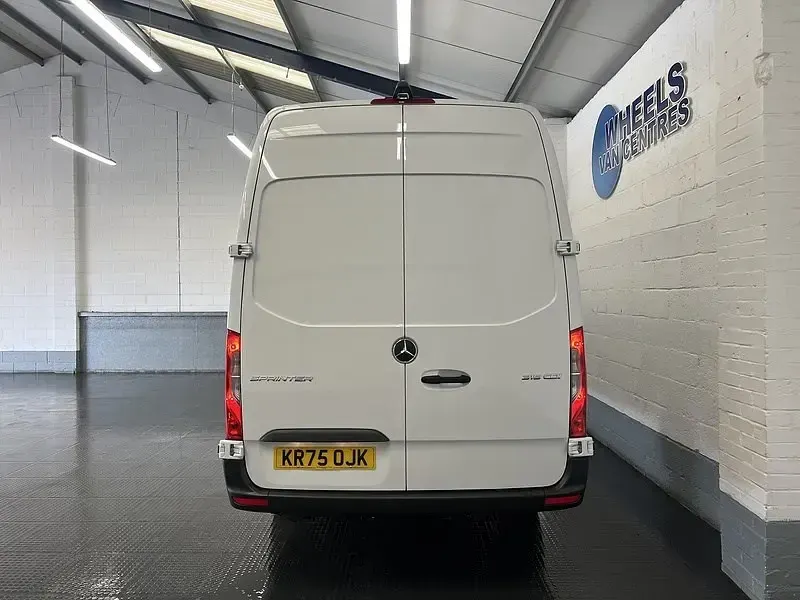 Begagnad Mercedes Sprinter 2025 Vit Van