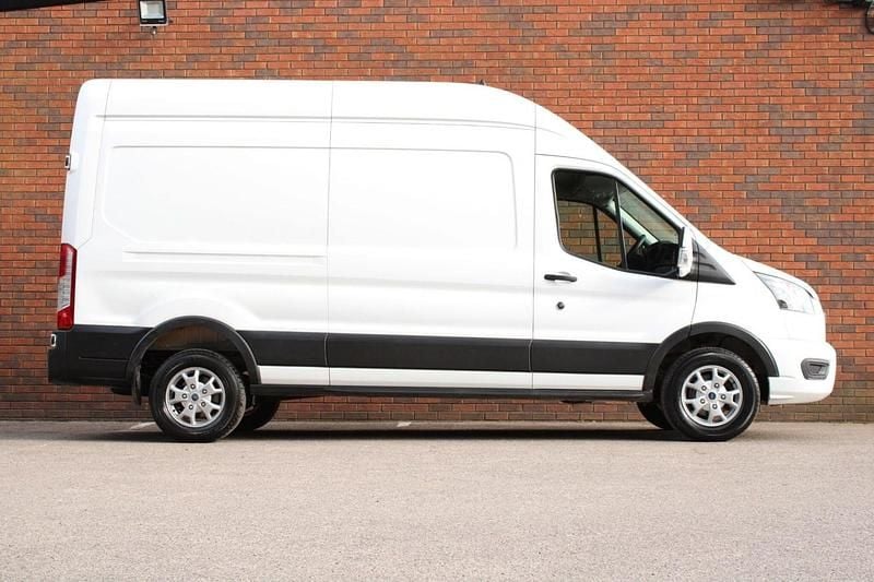 Used Ford Transit S 130 HP (95 kW) 2022 White Van