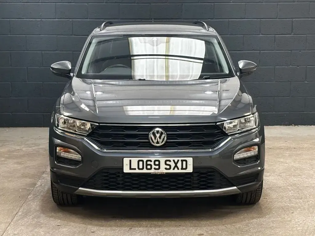 Used VW T-Roc SE 150 HP (110 kW) 2019 Grey SUV