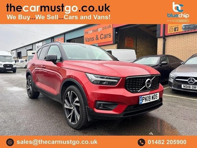Red Used 2019 Volvo XC40 R-Design Pro SUV | £17,490 (Good price) - Image 1/4