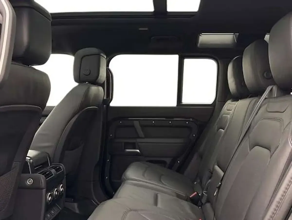Used Land Rover Defender HSE Dynamic 2024 Black SUV