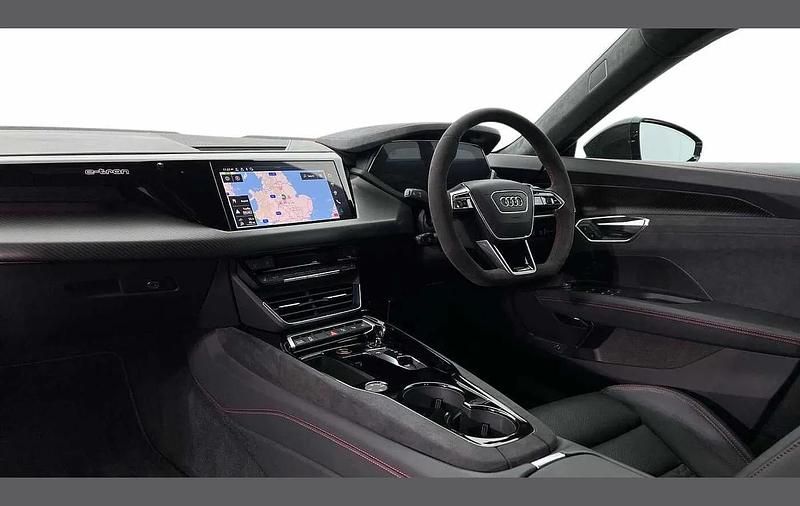 Used Audi e-tron GT quattro Comfort 475 kW (646 HP) 2024 Grey Sedan