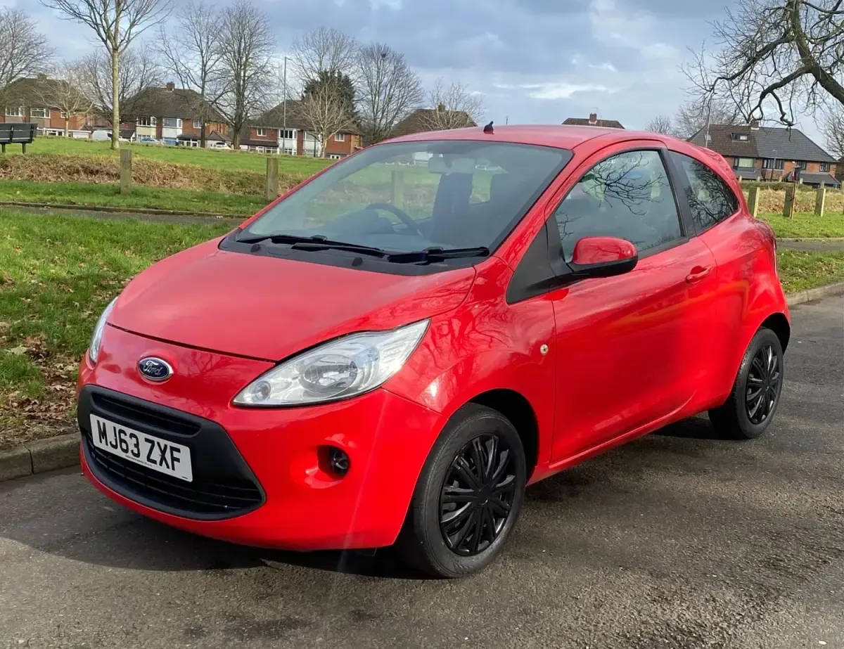 Usado Ford Ka S 69 HP (50 kW) 2013 Vermelho Citadino