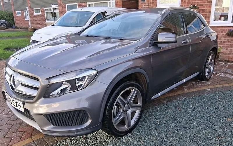 Used 2016 Mercedes 200 AMG line Hatchback | £11,990 (Fair price) - Image 1/4
